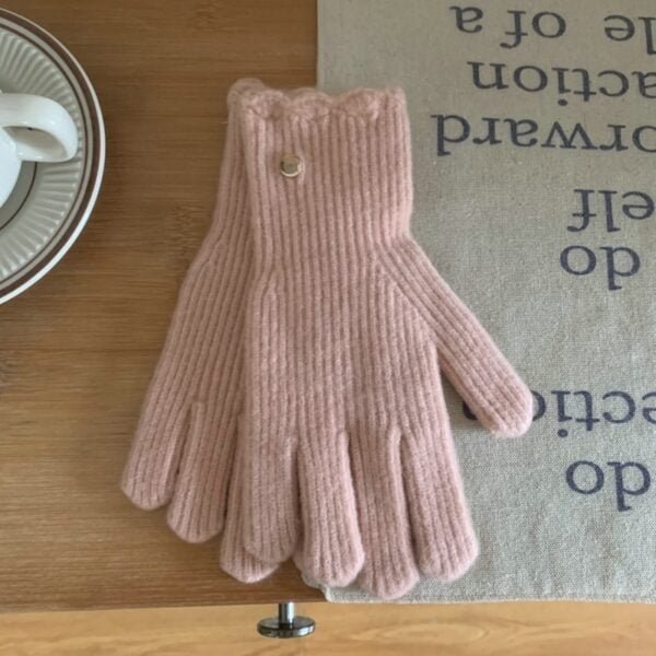 Warm Ruffled Gloves